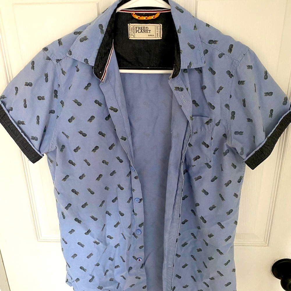 Free Planet Men’s Pineapple Shirt